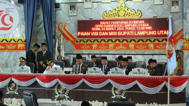 Bupati Lampung Utara Sampaikan Pidato Visi-Misi dalam Rapat Paripurna Di Gedung DPRD Lampung Utara. 