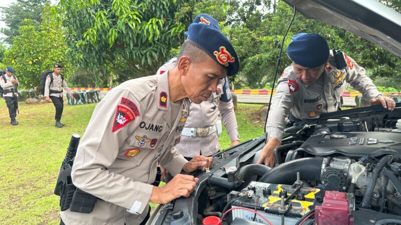 Satbrimob Polda Sumsel Batalyon B Pelopor Siap Hadapi Pemungutan Suara Ulang dengan Pemeriksaan Kendaraan dan Peralatan