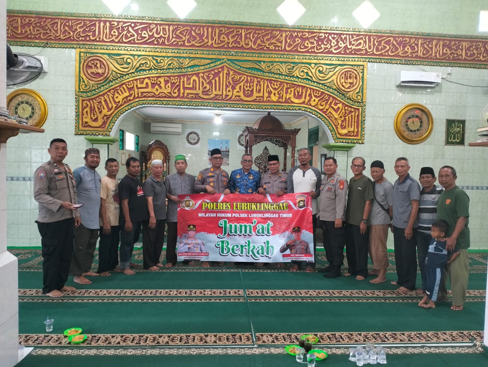 Mempererat Tali Silaturahmi Dengan Masyarakat Polsek Lubuklinggau Timur Polres Lubuklinggau Polda Sumsel Giat Jumat Berkah