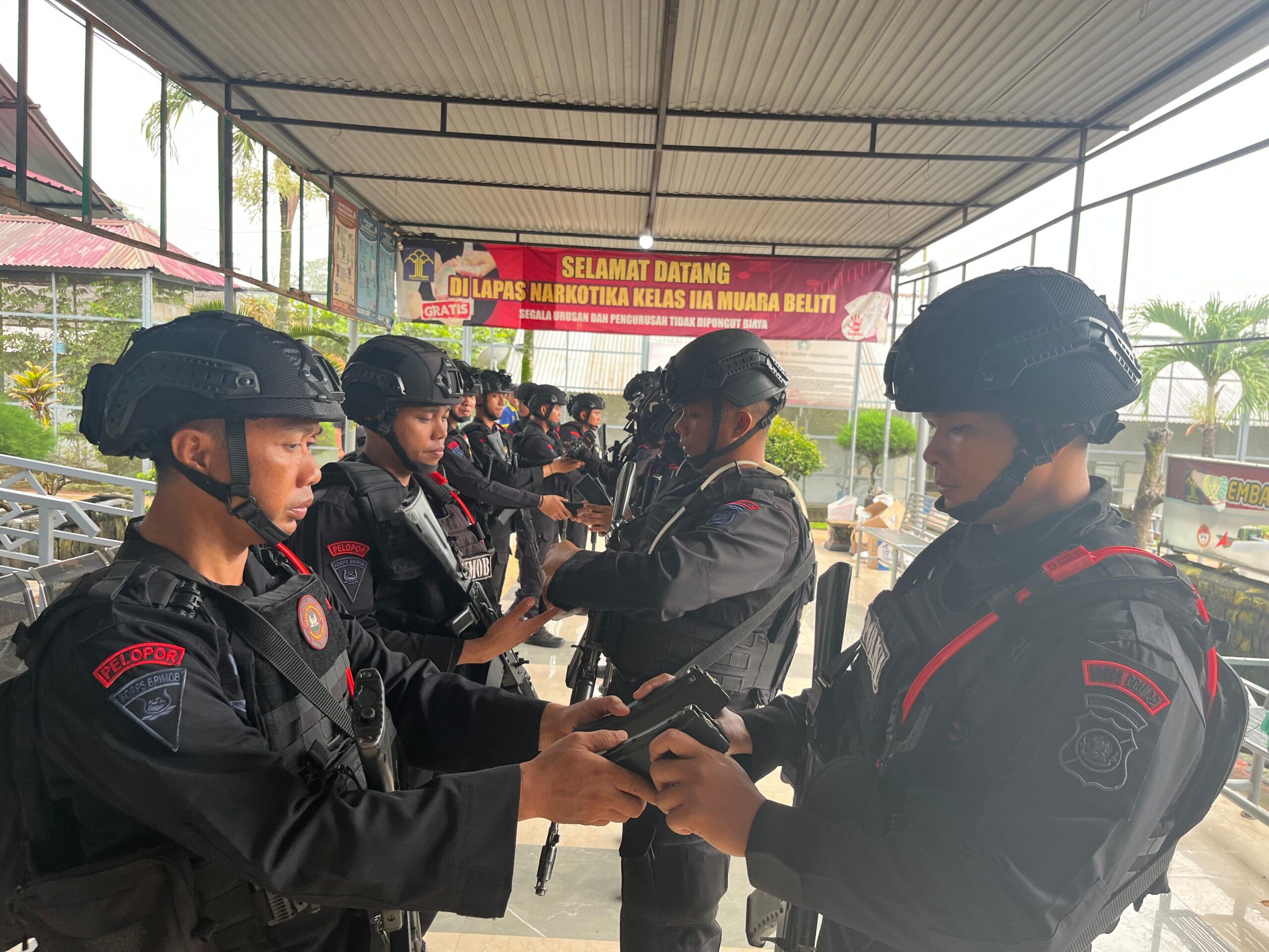 Hari Kedua Pasca-Kerusuhan, Batalyon B Pelopor Kerahkan 38 Personel untuk Amankan Lapas Narkotika Muara Beliti