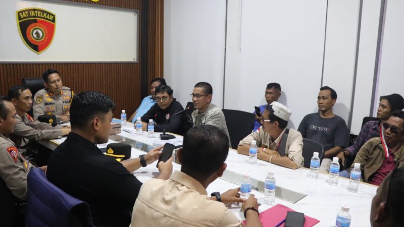 Penuh Keakraban, Kapolres Musi Rawas Sambut Langsung Audiensi LSM Jurnalis Bersatu 