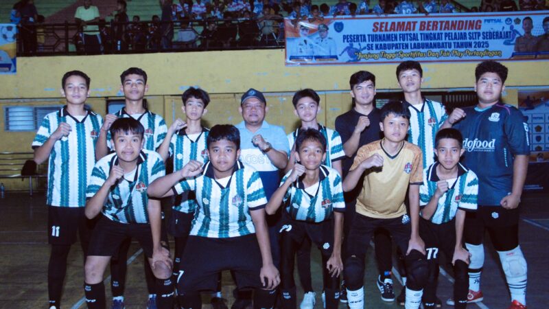 Wakil Bupati H. Jamri, Resmi Buka Turnamen Futsal Tingkat Pelajar SLTP se Kabupaten Labuhanbatu Tahun 2025