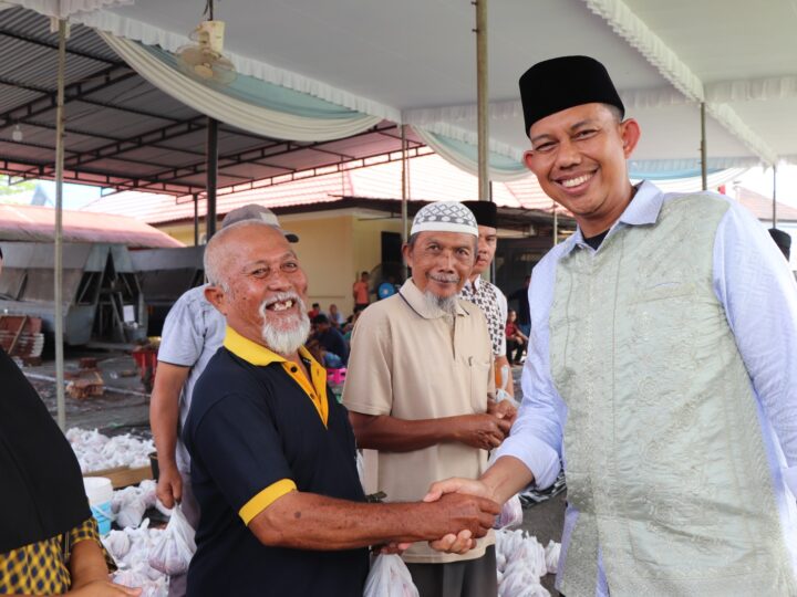 Berbagi di Hari Raya Idul Adha 1446 Hijriah, Polres Musi Rawas Kurban 20 Sapi dan 2 Kambing, Bagikan Ribuan Paket Daging