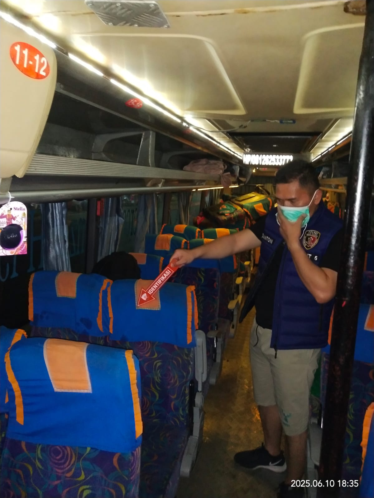 Diduga Sakit, Inafis Satreskrim Polres Musi Rawas Sigap Lakukan Penanganan Korban Meninggal Dunia Penumpang Bus ALS