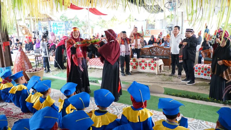Wakil Bupati Labuhanbatu Hadiri Pelepasan TK dan SD Yayasan Alam Sahara