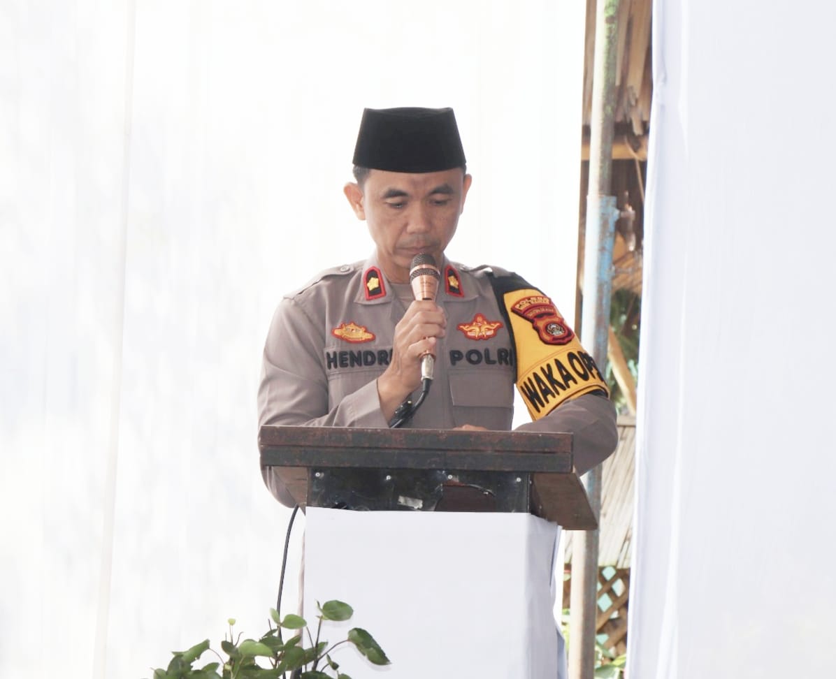 Polres Musi Rawas Bersama Yayasan HSI Gelar Khitanan Massal di Ponpes Ma’had Darussalam, Rangka Sambut Hari Bhayangkara ke -79