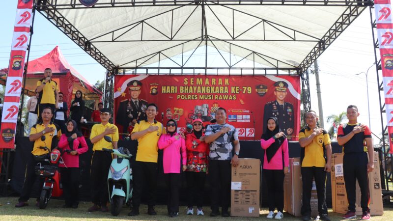Semarakkan Hari Bhayangkara ke-79, Polres Musi Rawas Gelar Jalan Santai, Berbagai Macam Perlombaan dan Bagikan Doorprice Berhadiah