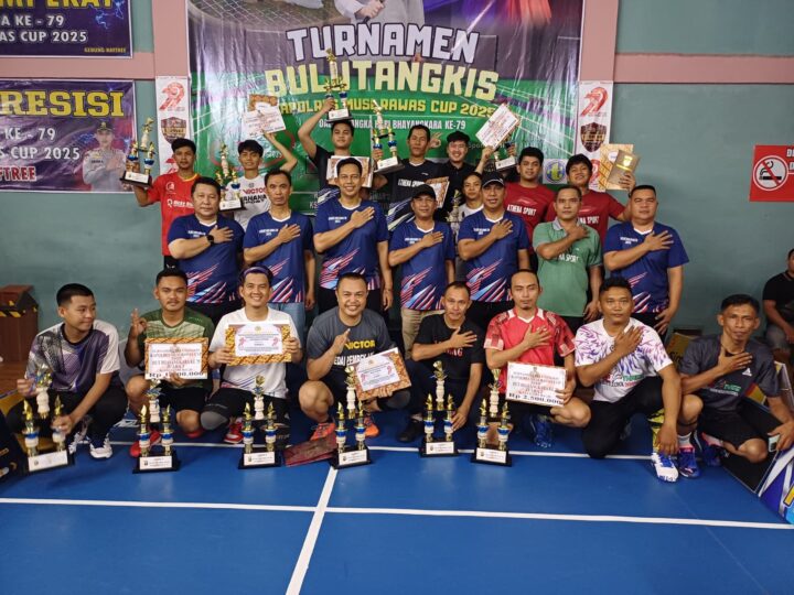 Semangat Hari Bhayangkara ke-79, Kapolres Hadir Langsung Tutup Turnamen Bulutangkis Kapolres Musi Rawas Cup