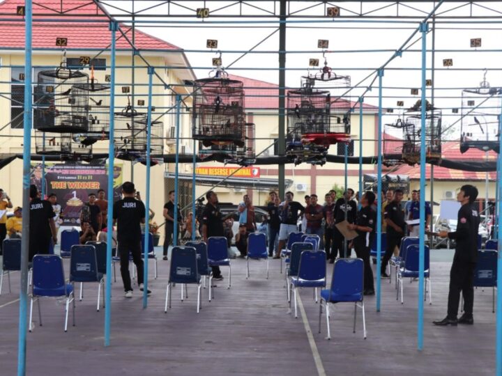 Lestarikan Satwa dan Salurkan Hobi Pencinta Burung, Kapolres Musi Rawas Buka Secara Resmi Lomba Burung Berkicau Kapolres Cup