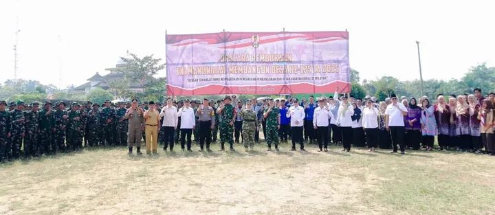 Program TMMD merupakan salah satu program andalan TNI dalam Rangka membantu Pemerintah Daerah khususnya sebagai Upaya Oercepatan Pembangunan 