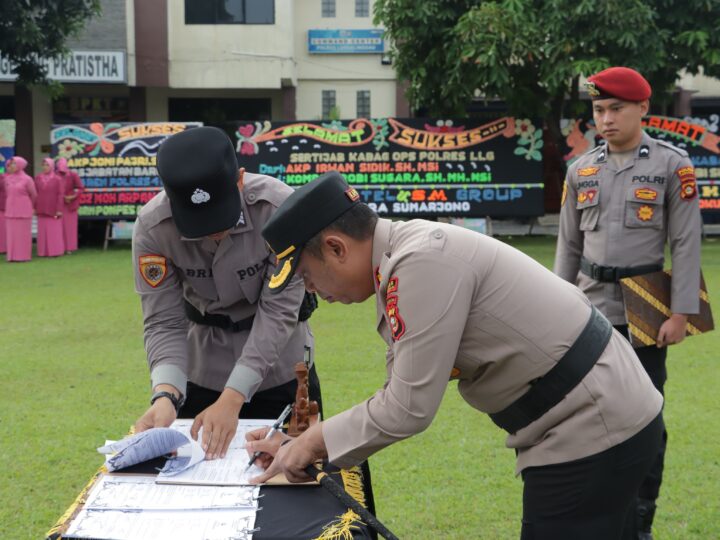 Sertijab Kabagops, Kapolsek dan 26 Korps Kenaikan Pangkat, Kapolres Lubuk Linggau, Pejabat baru segera menyesuaikan diri serta melaksanakan tugas dan tanggung jawab dengan baik