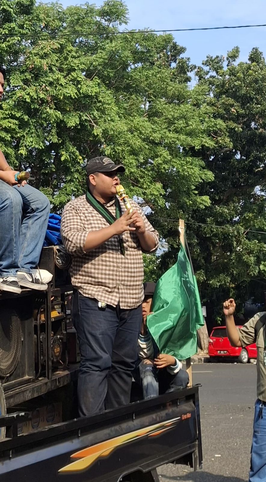 Tikitaka yang Ciamik untuk menjadikan Kampus Islam Rasa Mafia: Aktivis HMI Desak KPK Usut Bobroknya UIN RIL