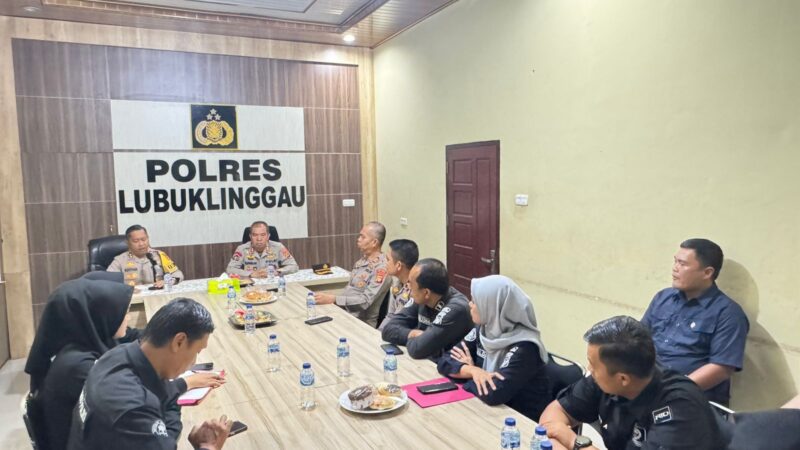 Kapolres Lubuk Linggau AKBP Adithia Bagus Arjunadi menyampaikan selamat datang dan apresiasi kedatangan Tim Supervisi Bidhumas Polda Sumsel