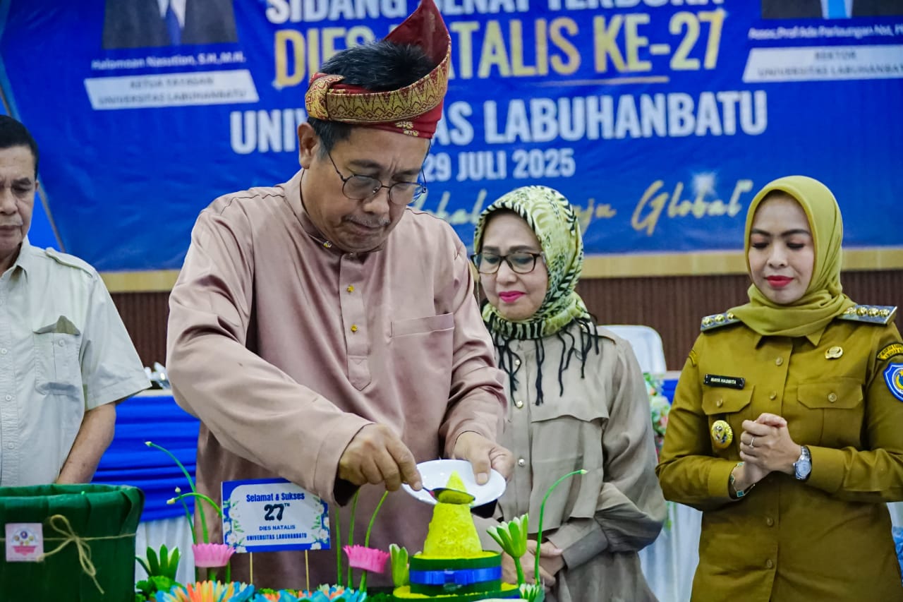 Bupati Dan Wakil Bupati Labuhanbatu Ikuti Resepsi Sidang Senat Terbuka Dies Natalis ke-27 ULB Labuhanbatu