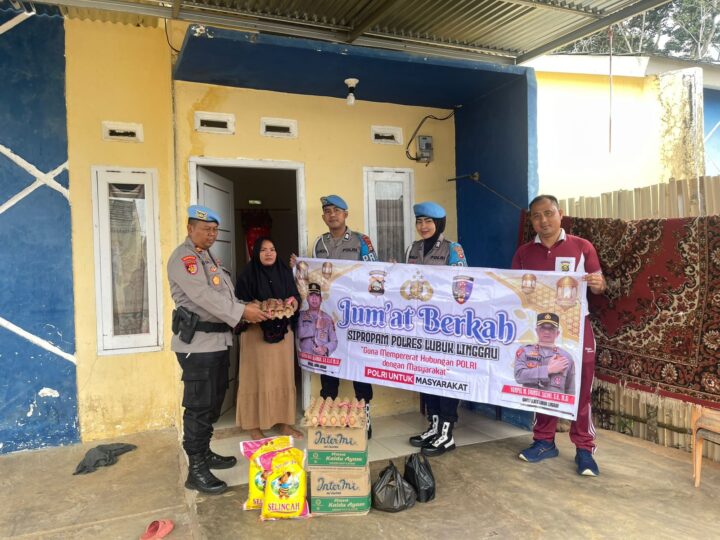Si Propam Polres Lubuklinggau Gelar Bakti Sosial Jumat Berkah