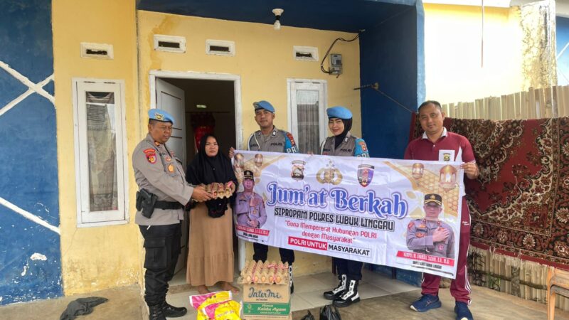 Si Propam Polres Lubuklinggau Gelar Bakti Sosial Jumat Berkah