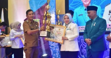Hj. Ratna Machmud Bupati Musi Rawas Gelar peringatan Hari kesatuan Gerak PKK ke- 53 