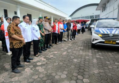 Pemkab Labuhanbatu Kirim 12 Truk Bantuan untuk Korban Banjir di Tapteng, Tapsel, dan Taput
