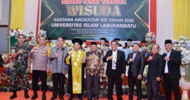 Wakil Bupati Labuhanbatu Hadiri Wisuda Sarjana Universitas Islam Labuhanbatu Angkatan XIX Tahun 2026