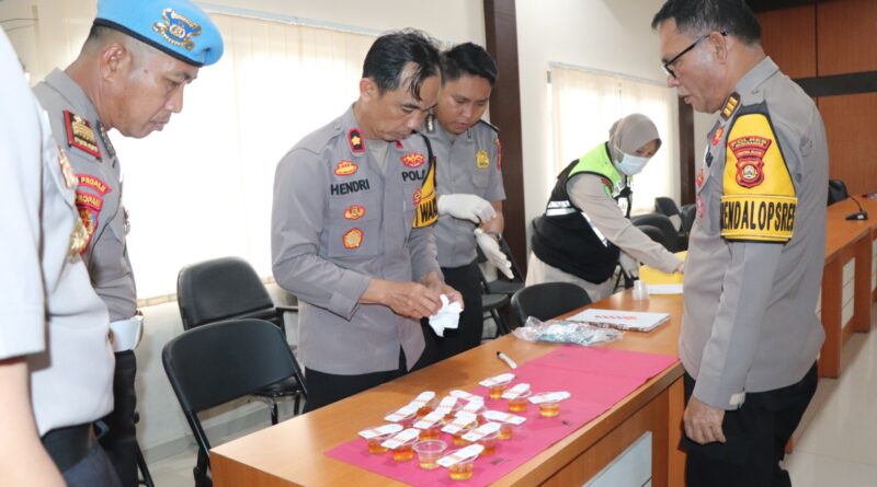 Kapolres Musi Rawas Pimpin Langsung Cek Urine Mendadak PJU Polres Musi Rawas