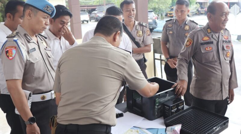 Kapolres Musi Rawas Perintahkan Pengecekan Senpi Dinas yang Ada di Gudang Logistik