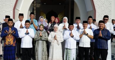 Bupati dan Wakil Bupati Labuhanbatu Shalat Idulfitri di Masjid Raya Al-Ikhlas Ujung Bandar