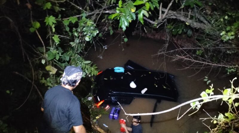 Aduan Call Center 110 Terjadi Laka Tunggal, Polres Musi Rawas Sigap Evakuasi Kendaraan, Sukseskan Program Kapolda Sumsel “Sudahkah Kita Berbuat Baik Hari Ini”