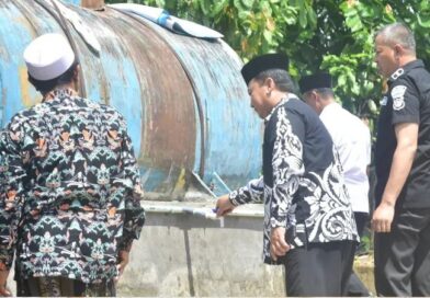 Dalam Rangka HUT Bhayangkara ke -80 Asisten Pemerintah Musi Rawas Hadiri Peresmian Sumur Bor di Majelis Ta’lim Munzalan Mubatoka Desa L Sidoharjo 