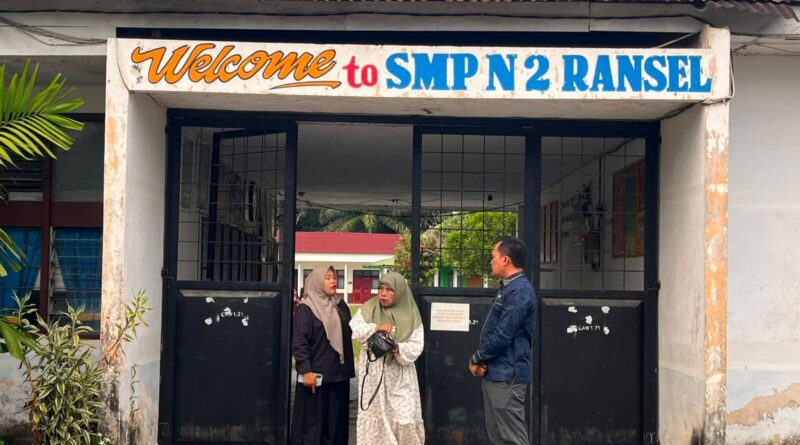 Sidak Ke SDN 03, 17 Dan SMPN 2 Ransel, Kadisdik Pastikan Gerakan Sekolah Cerdas Bersinar Berjalan Optimal
