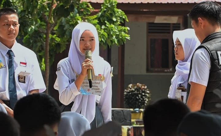 POLRES LUBUK LINGGAU EDUKASI UNTUK PELAJAR SMAN 2 TENTANG UU ITE,INGATKAN BAHAYA HOAXS,JUDI ONLINE DAN CYBERBULLYINGG 