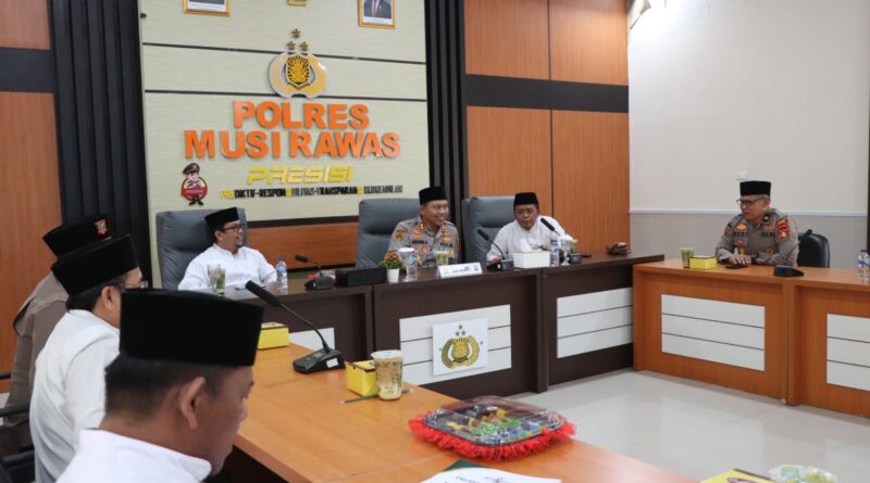 Silaturahmi Ulama dan Umaroh: Polres Musi Rawas Bersama PCNU Perkuat Sinergitas Demi Stabilitas Kamtibmas  Musi Rawas