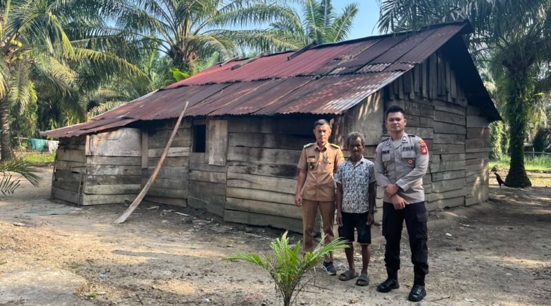 Rumah Darpin Tak Layak Huni, Polres Musi Rawas Hadir Bawa Harapan Lewat Bedah Rumah