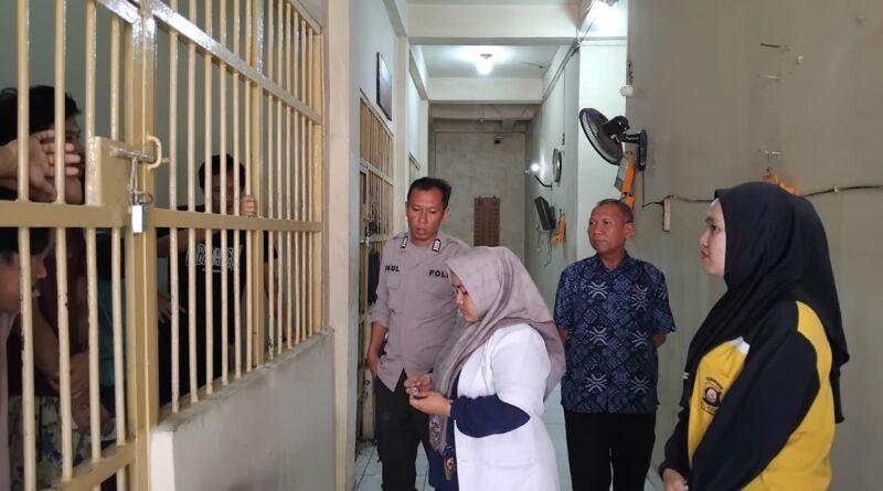 Polres Lubuk Linggau Tegaskan Pelayanan Kesehatan Optimal bagi Tahanan Rutan   