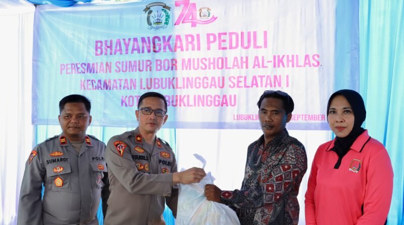 Kapolres Lubuk Linggau Bersama Jajaran Hadiri Peresmian Sumur Bor Bantuan Jajaran Polda Sumsel 