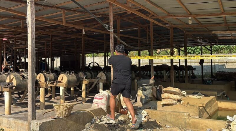 DITRESKRIMSUS POLDA GORONTALO AMANKAN 9 ORANG DIDUGA LAKUKAN PERTAMBANGAN DAN PENGOLAHAN HASIL TAMBANG EMAS TANPA IZIN DI BONE BOLANGO