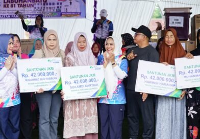 Semarak HUT ke-81 Pemkab Labuhanbatu, Ribuan Warga Panai Tengah Ikuti Jalan Santai