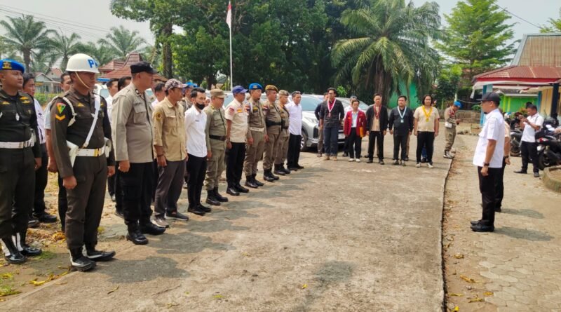 Polres Lubuk Linggau Ikuti Apel Siaga Personil Komitmen Bersama Lintas Instansi Menjaga Disiplin dan Kepatuhan Terhadap Aturan di Sektor Usaha Hiburan dan Rekreasi