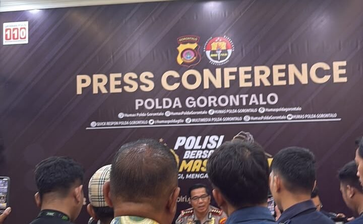 POLDA GORONTALO GELAR PRESS CONFERENCE PERKEMBANGAN KASUS DUGAAN PERUSAKAN CAGAR BUDAYA DI KOTA GORONTALO
