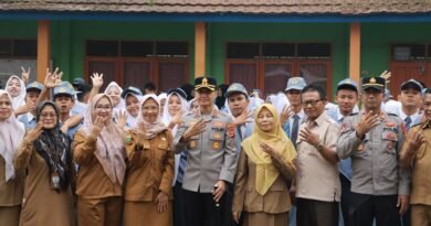 Kapolres Lubuk Linggau ,AKBP Catur Erwin Setiawan Turun Langsung ke Lingkungan Pendidikan guna Berinteraksi Sekaligus Memberikan Pembinaan Kepada Para Pelajar