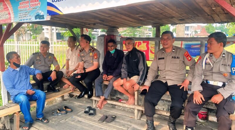 Kapolsek Lubuk Linggau Timur I dan Jajaran Giat “Kumpul Bersama Masyarakat” Diruang Publik 