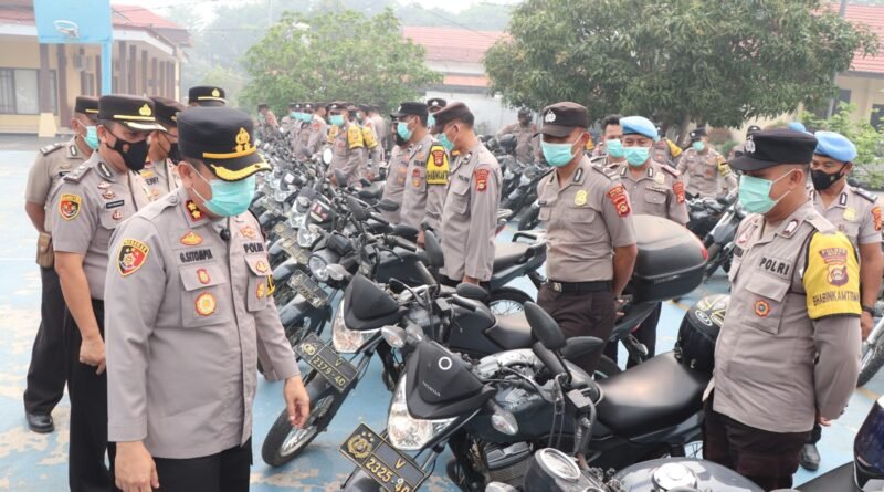 Tekankan Kesiapsiagaan dan Kepatuhan SOP, Kapolres Musi Rawas Cek Kendaraan Dinas dan Senpi Personel
